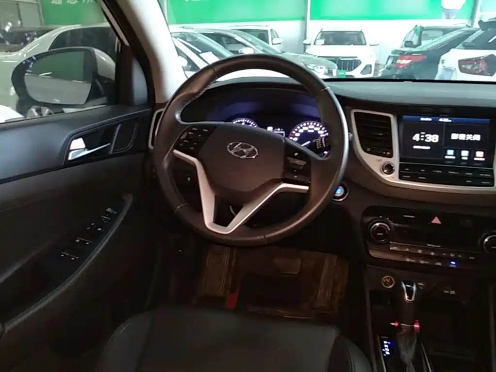 Hyundai Tucson — миниатюра 11