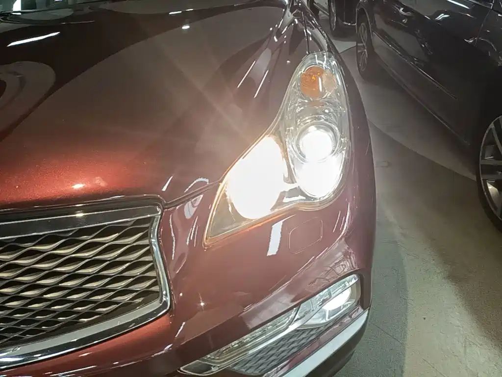 Infiniti QX50 — миниатюра 24