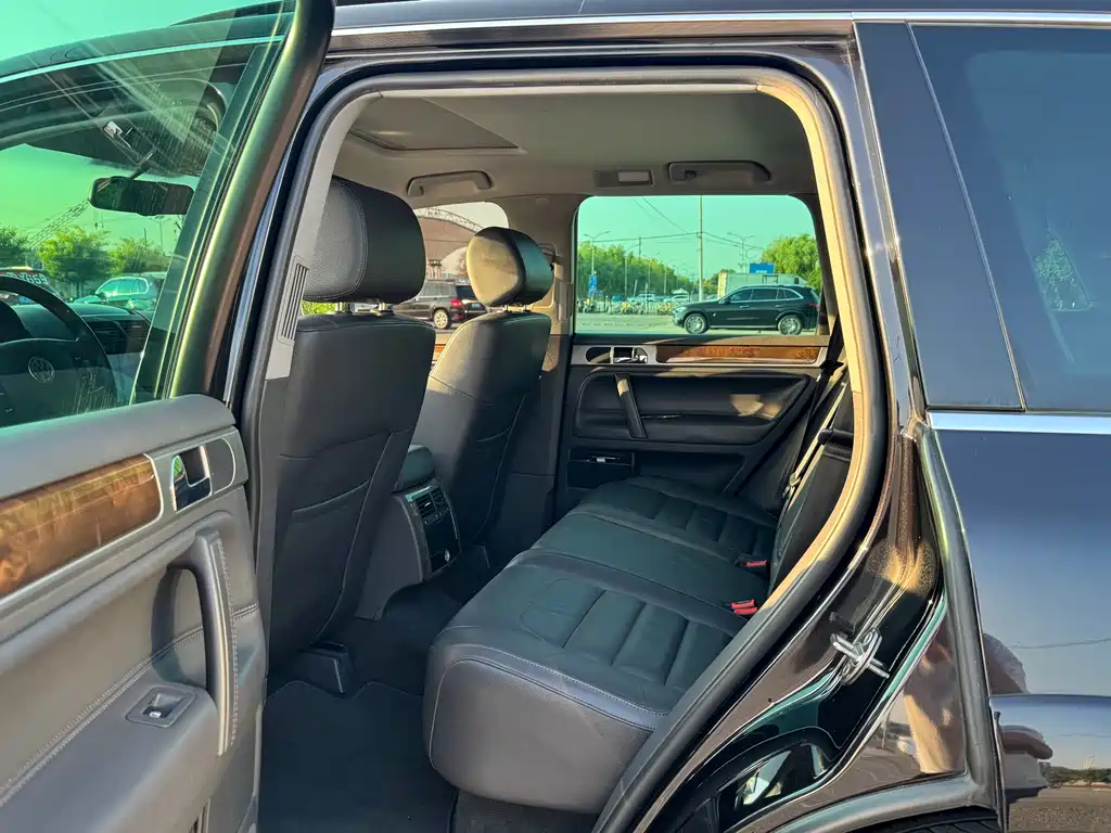 Volkswagen Touareg — миниатюра 8