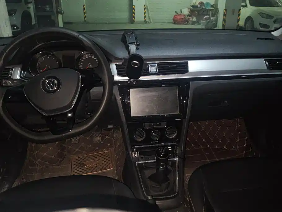 Volkswagen Bora — миниатюра 12