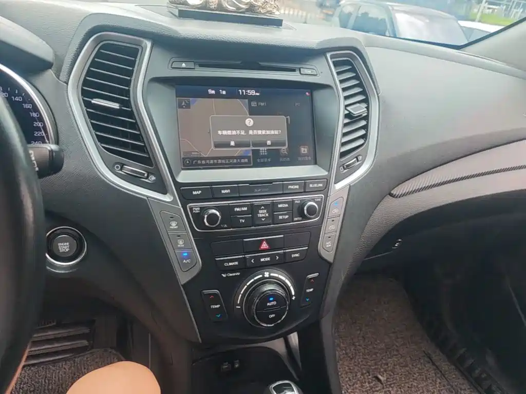 Hyundai Santa Fe — миниатюра 13