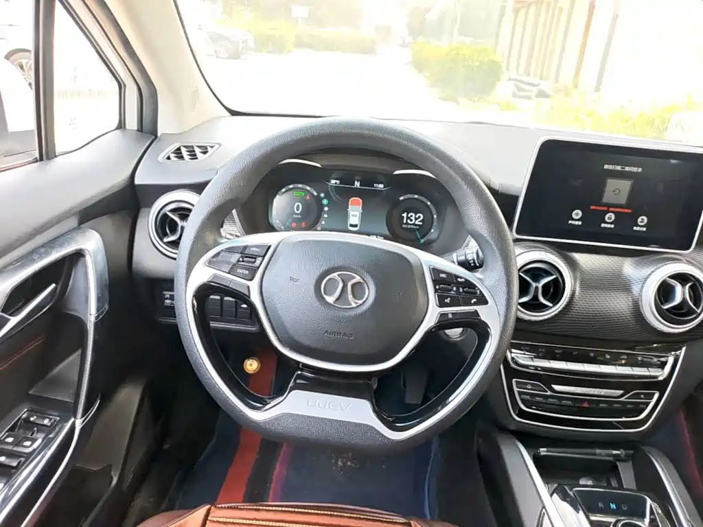 BAIC EU5 — миниатюра 11