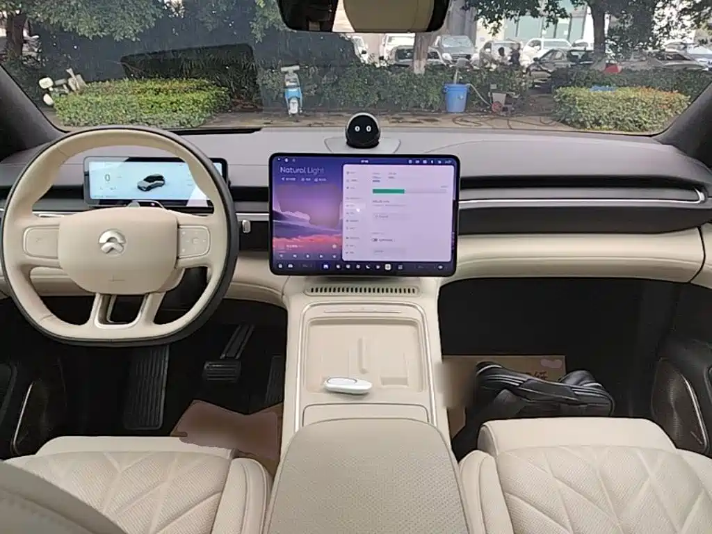 NIO ES6 — миниатюра 10