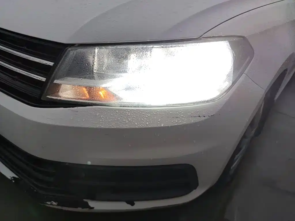 Volkswagen Santana — миниатюра 24