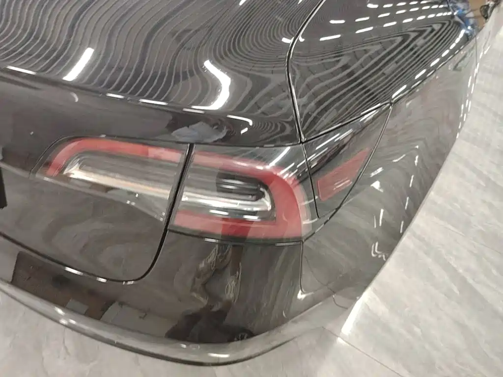 Tesla Model 3 — миниатюра 8