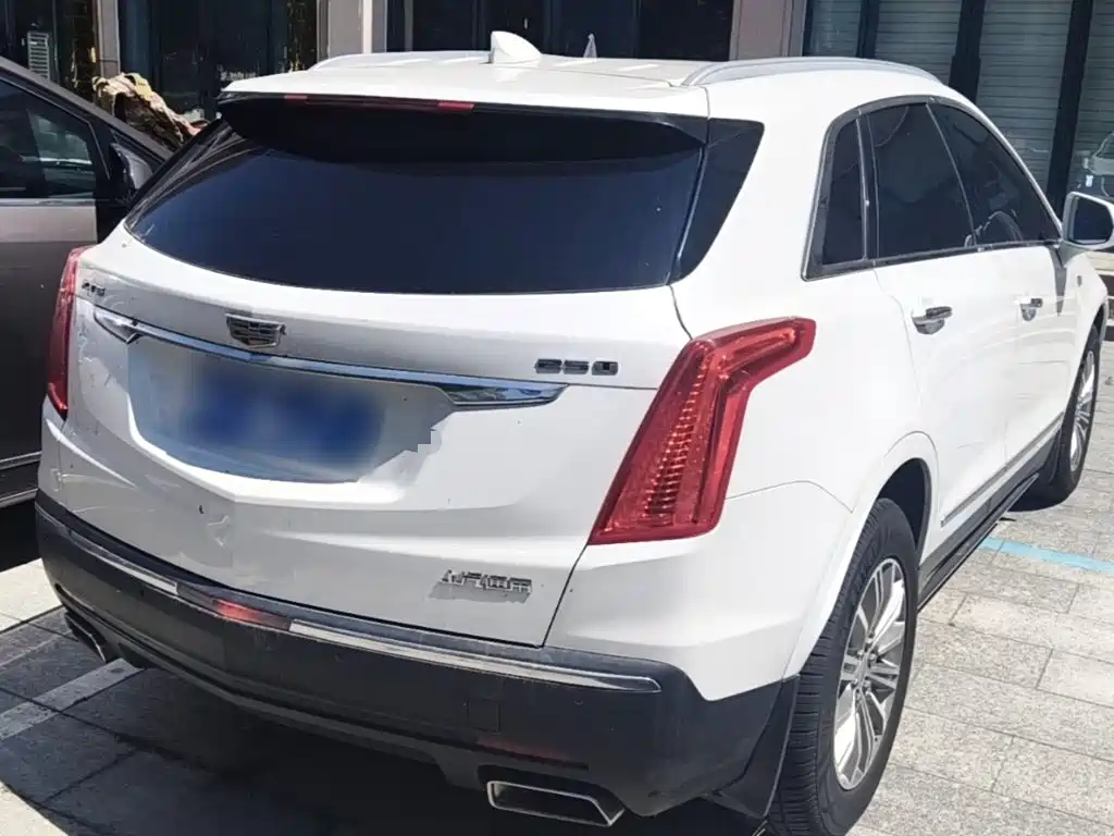 Cadillac XT5 — миниатюра 7