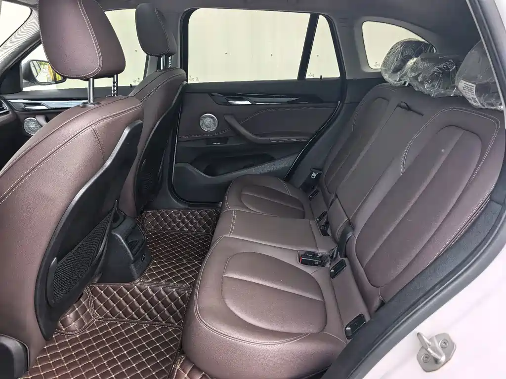 BMW X1 — миниатюра 7