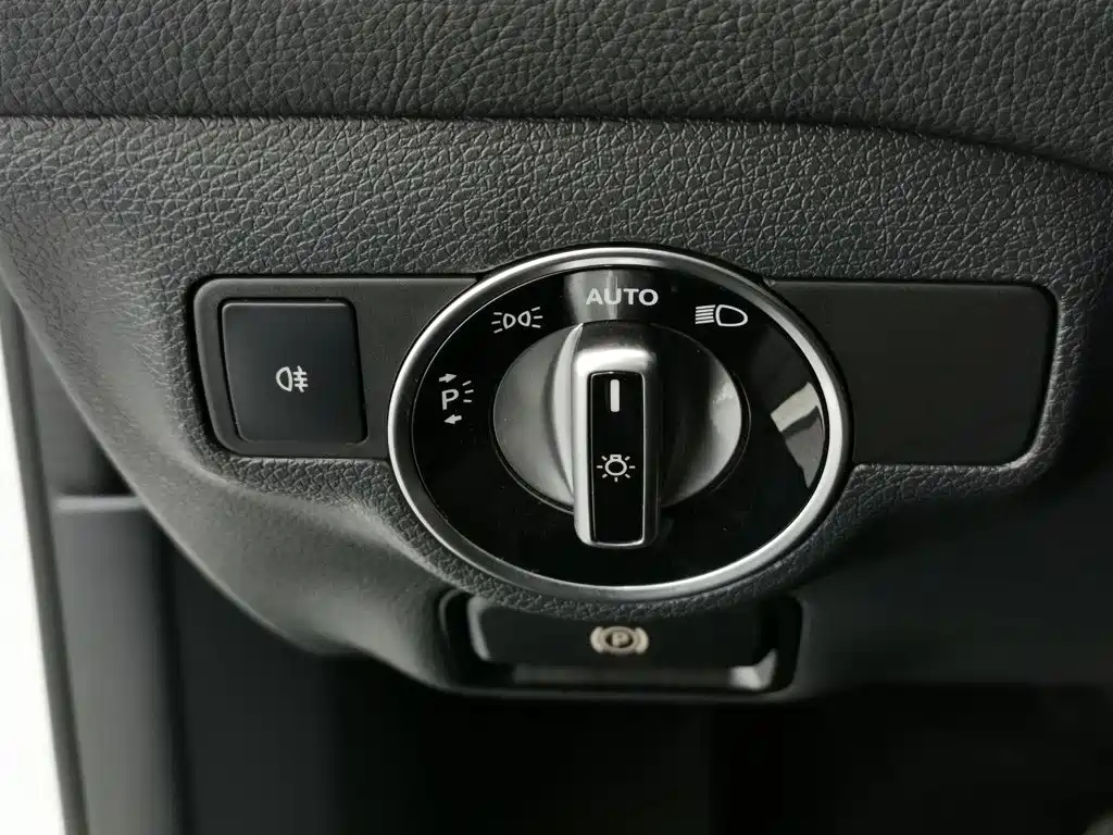 Mercedes-Benz GLA — миниатюра 21