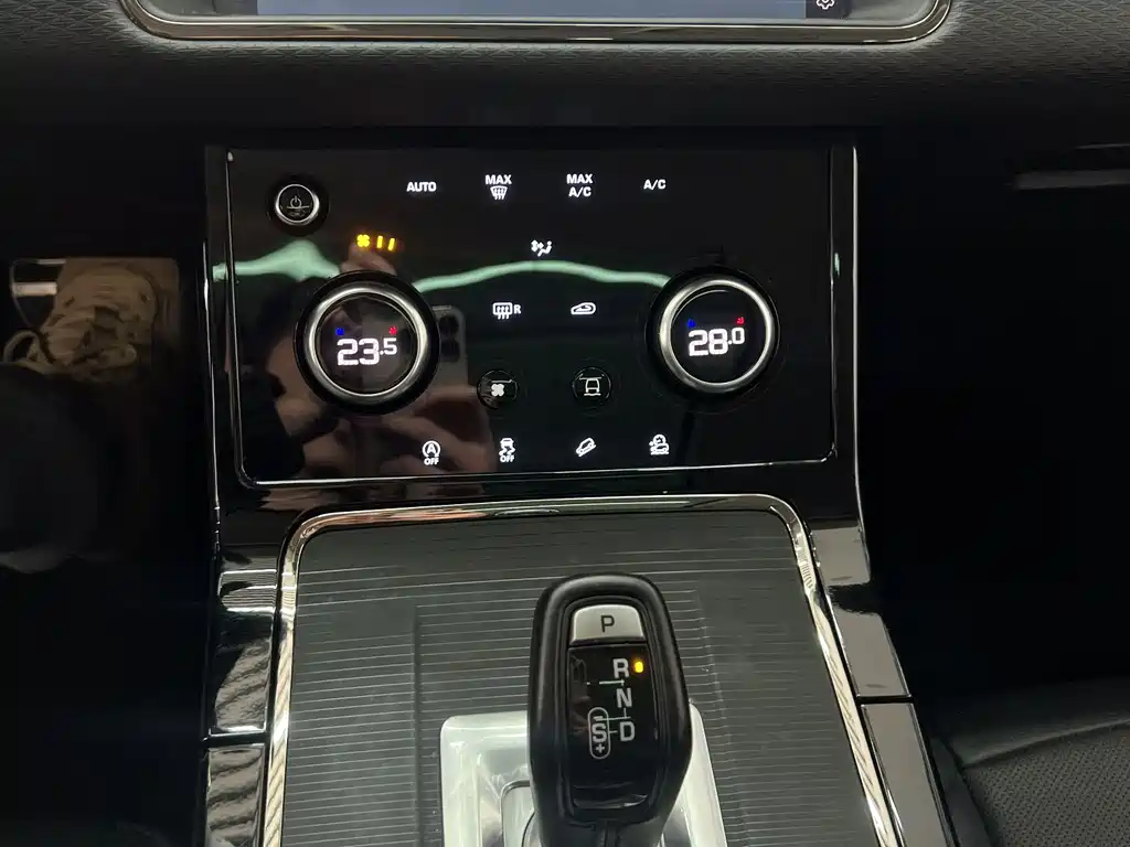 LAND ROVER RANGE ROVER AURORA