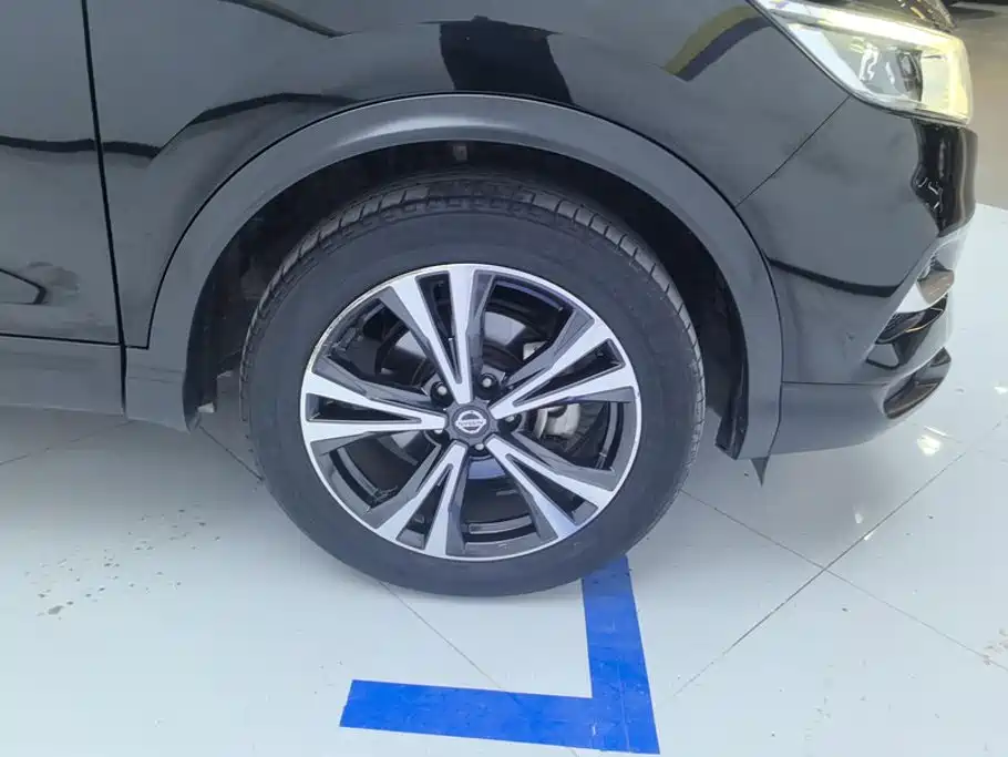 Nissan Qashqai — миниатюра 6