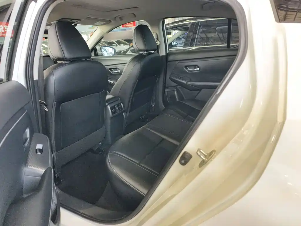 Nissan Sylphy — миниатюра 9