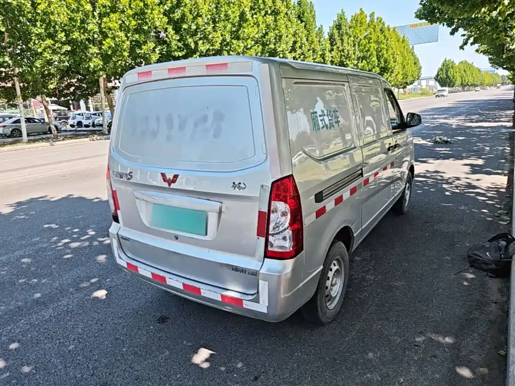 Wuling Rongguang — миниатюра 7