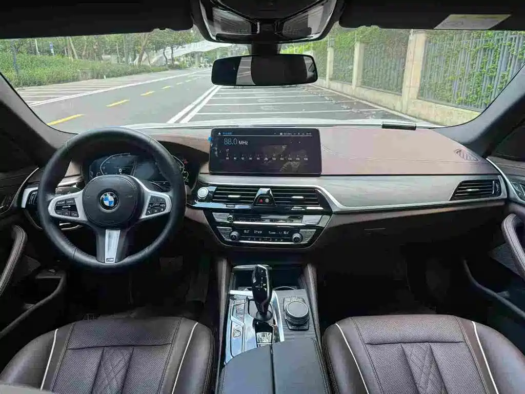 BMW 5 Series 5 2021 535Le M Sport