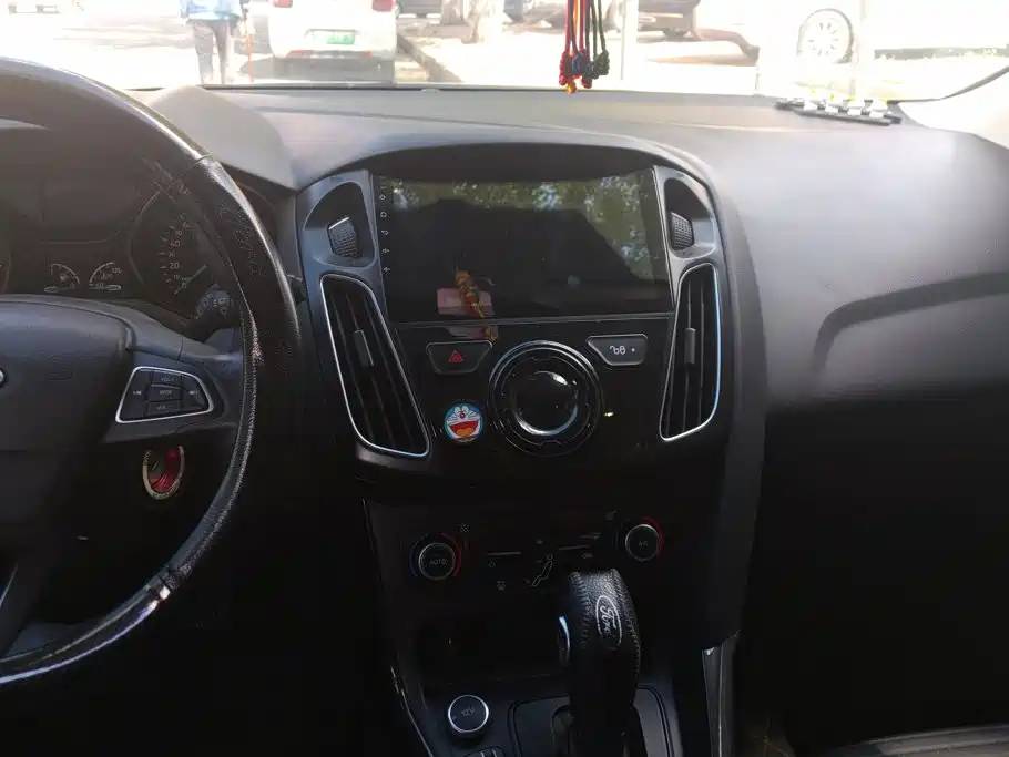 Ford Focus — миниатюра 13