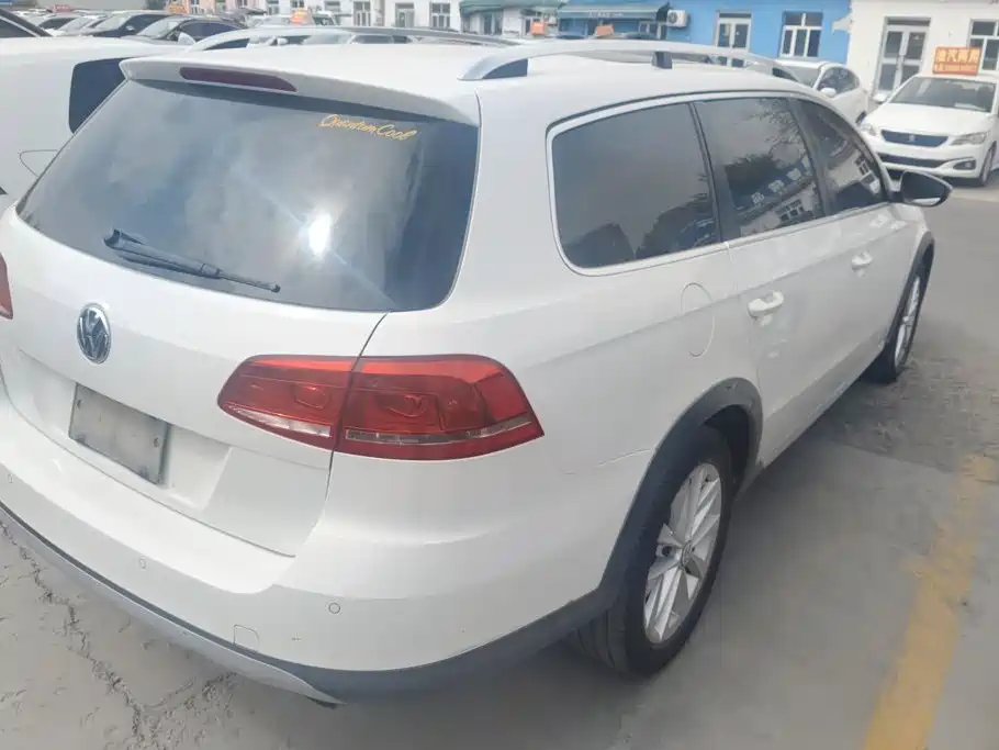 Volkswagen Magotan (Import) — миниатюра 3