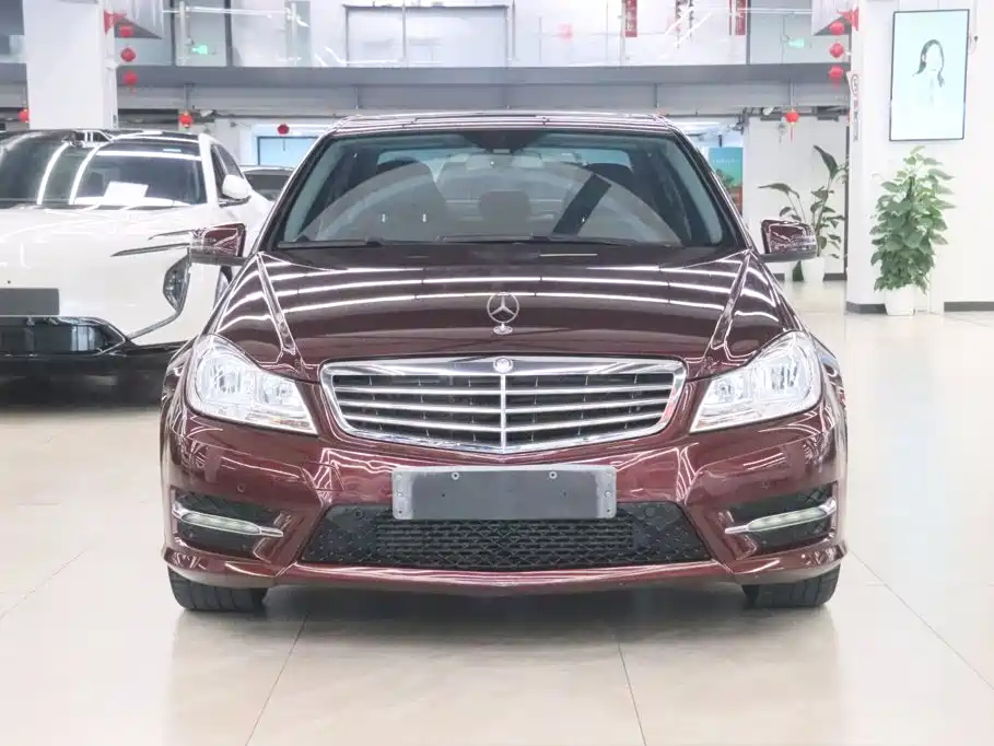 Mercedes-Benz C-Class — миниатюра 2