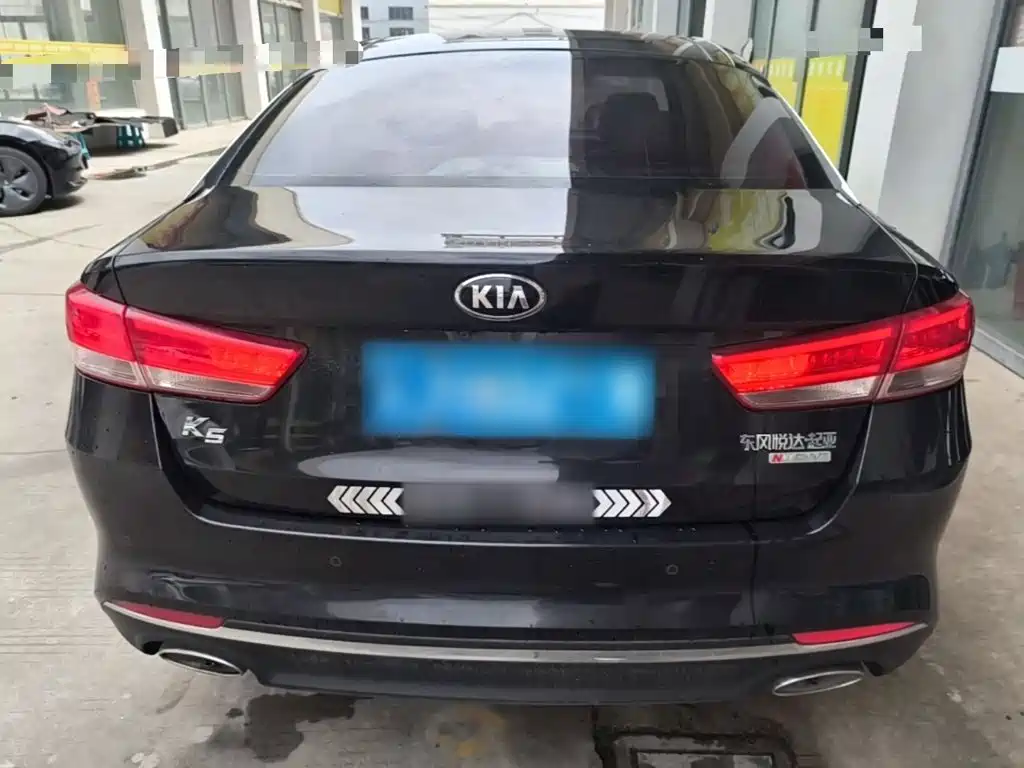 Kia K5 — миниатюра 6