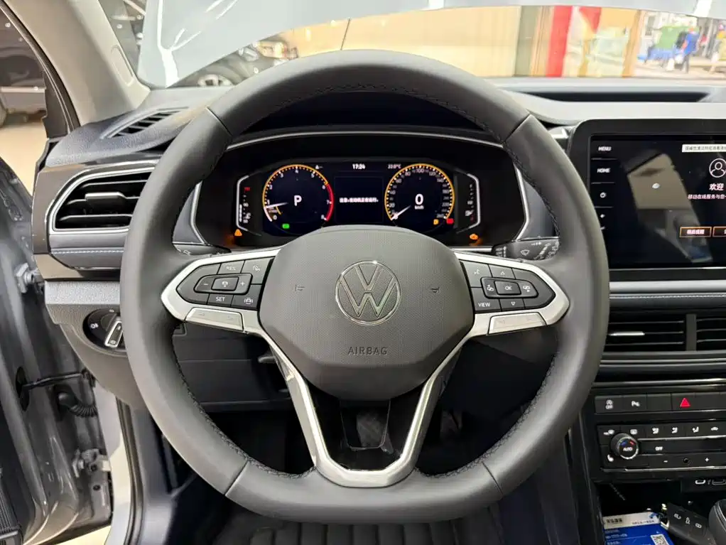 Volkswagen Tharu - фото 11