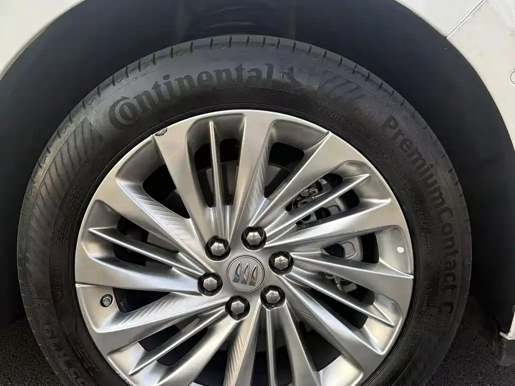 Buick Century — миниатюра 8