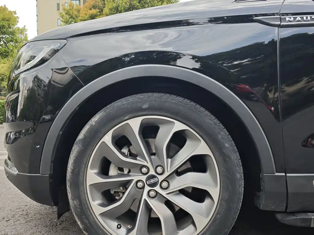 Lincoln Nautilus 2021 2.0T
