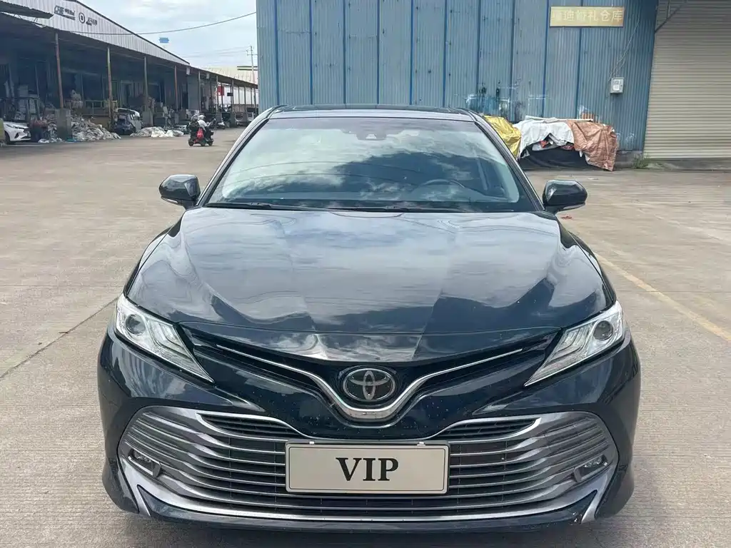 Toyota Camry — миниатюра 2