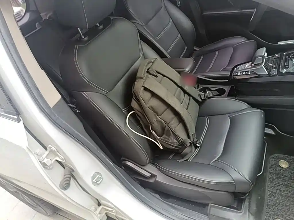 BYD Yuan EV — миниатюра 25