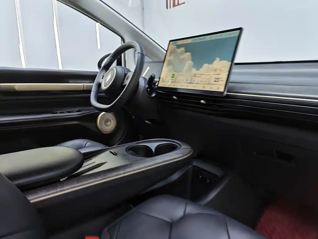 Baojun Yunduo — миниатюра 9