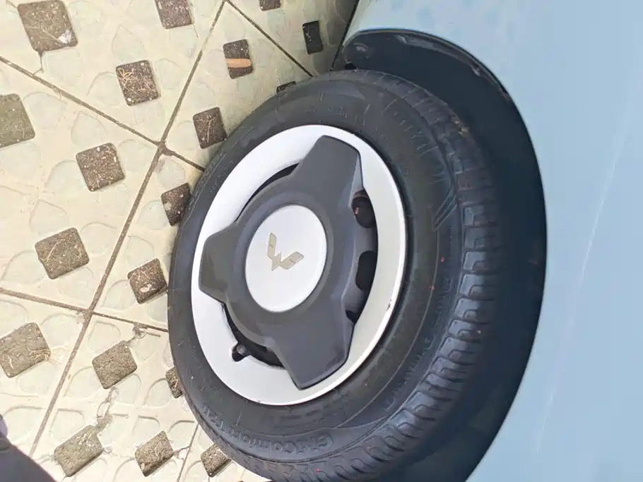 Wuling MINIEV — миниатюра 6