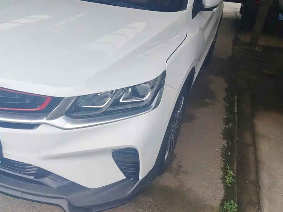 Geely Binyue — миниатюра 5