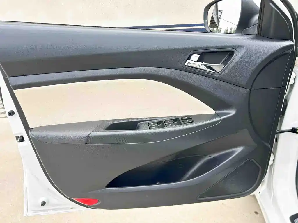 Changan V7 — миниатюра 11