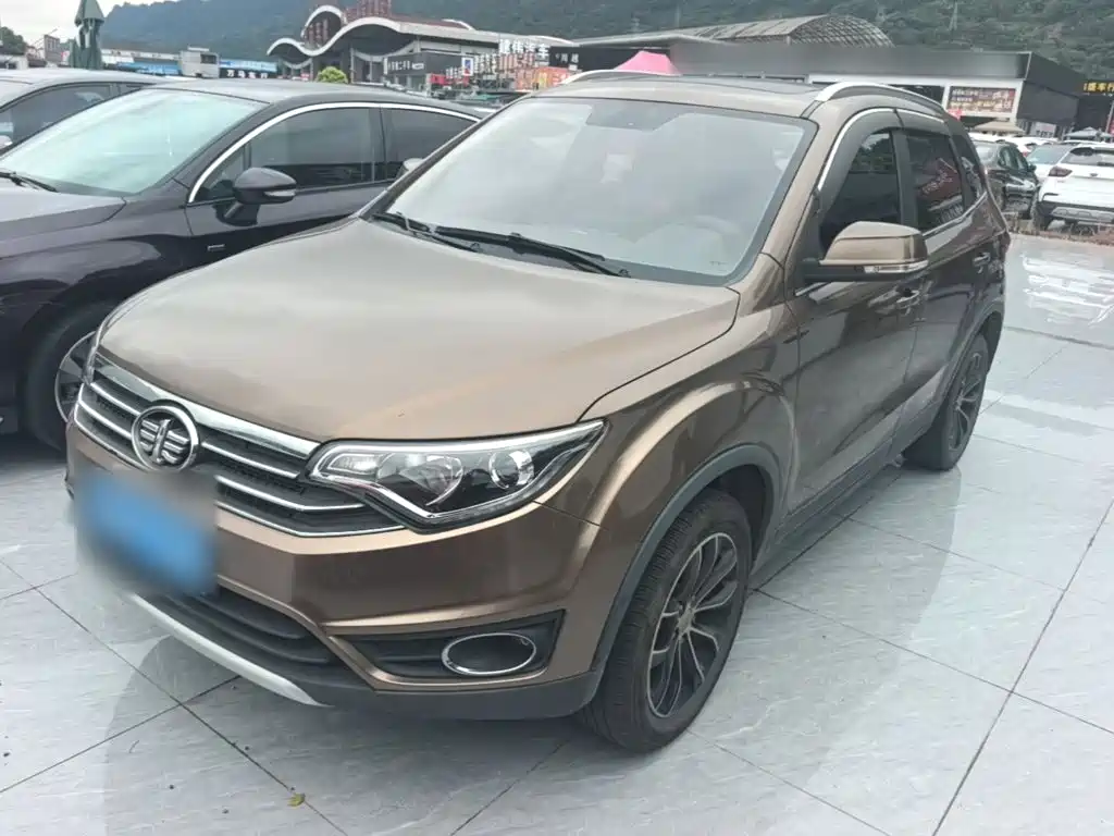 FAW Senya R7