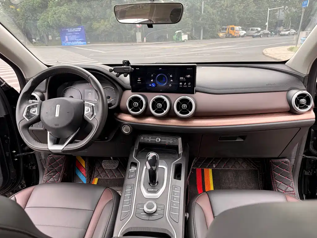 Wey Wey VV5 — миниатюра 11