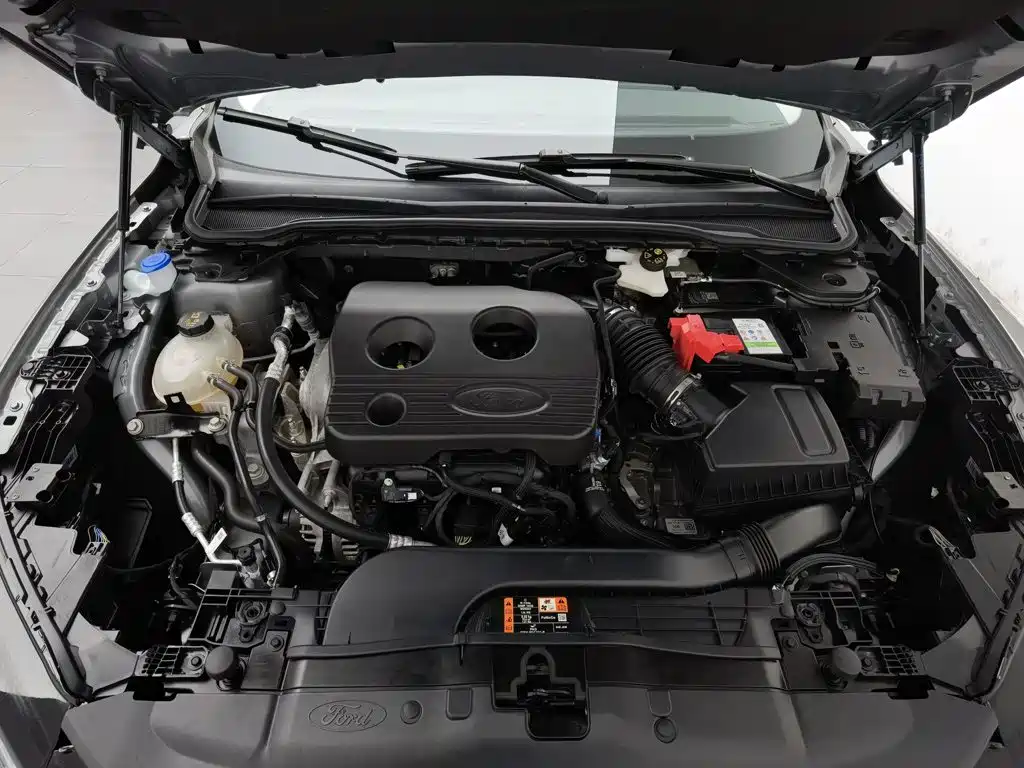 Ford Mondeo — миниатюра 6