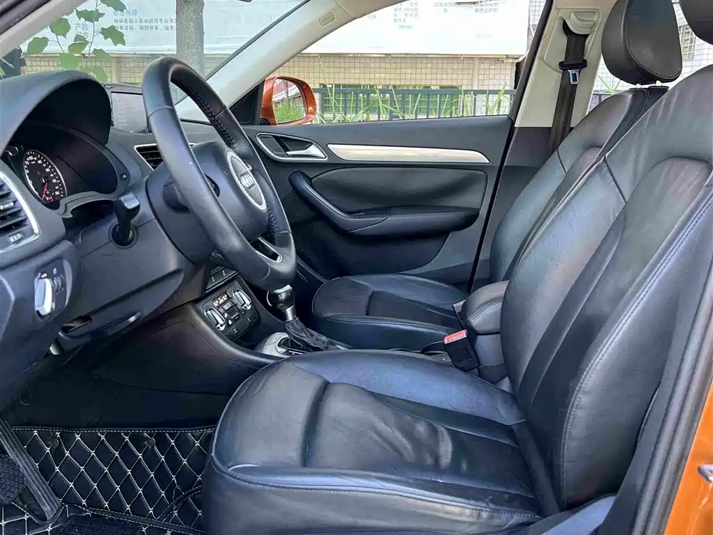 Audi Q3 2015 30 TFSI Comfort
