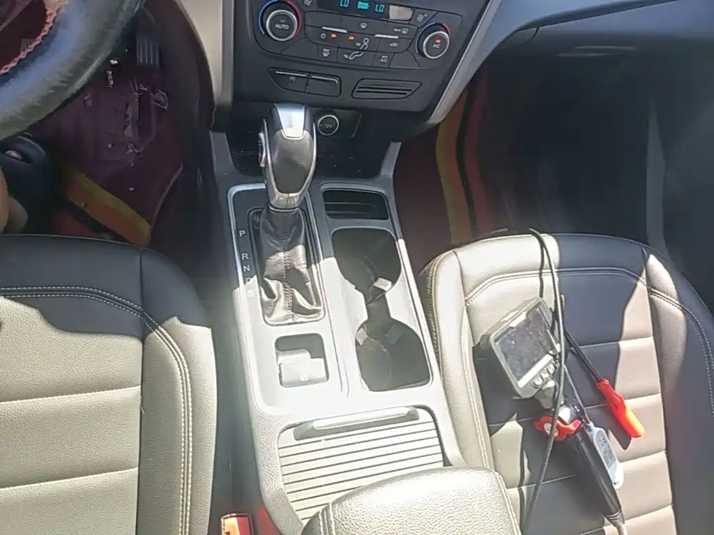 Ford Kuga — миниатюра 14