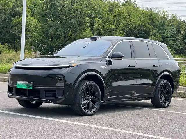 Li Auto L8