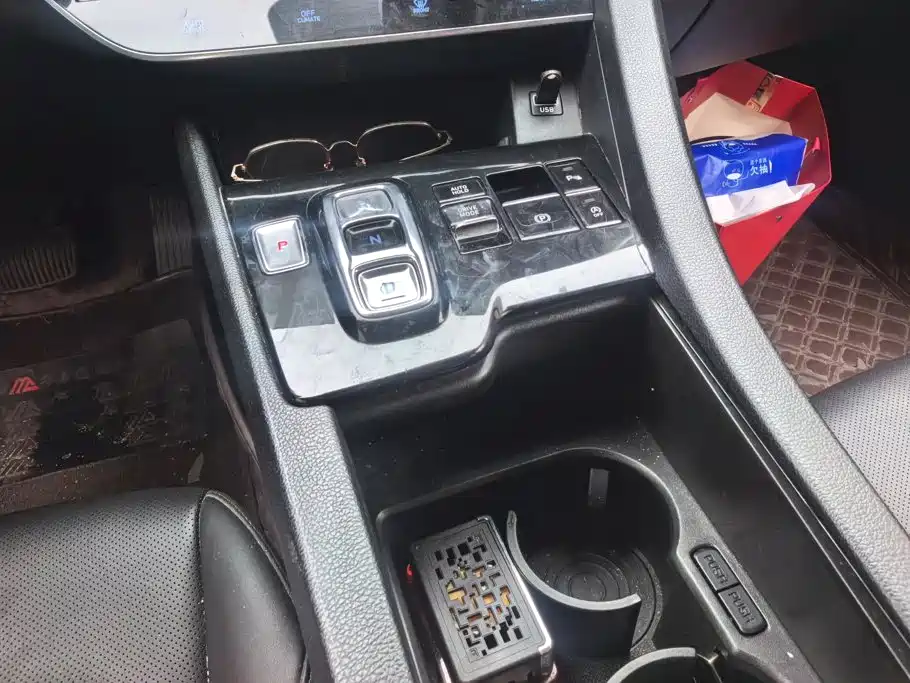 Hyundai Sonata — миниатюра 16