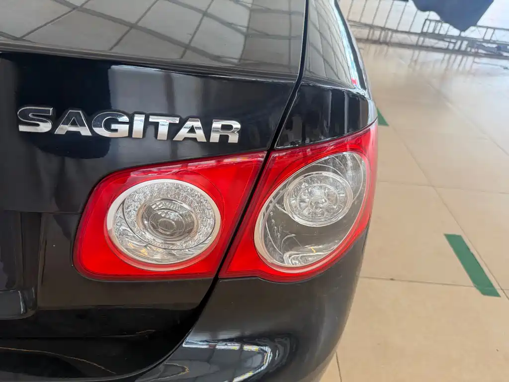 Volkswagen Sagitar — миниатюра 11
