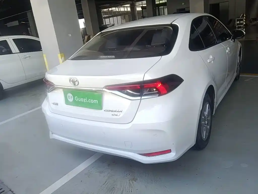 Toyota Corolla — миниатюра 6