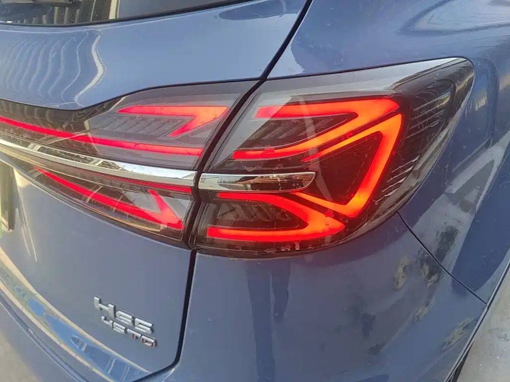 Hongqi Hongqi HS5 — миниатюра 8