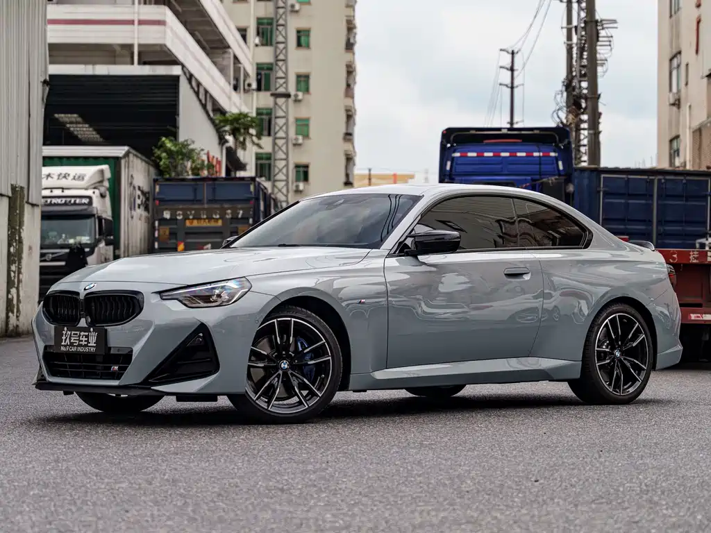 BMW M240i 2026