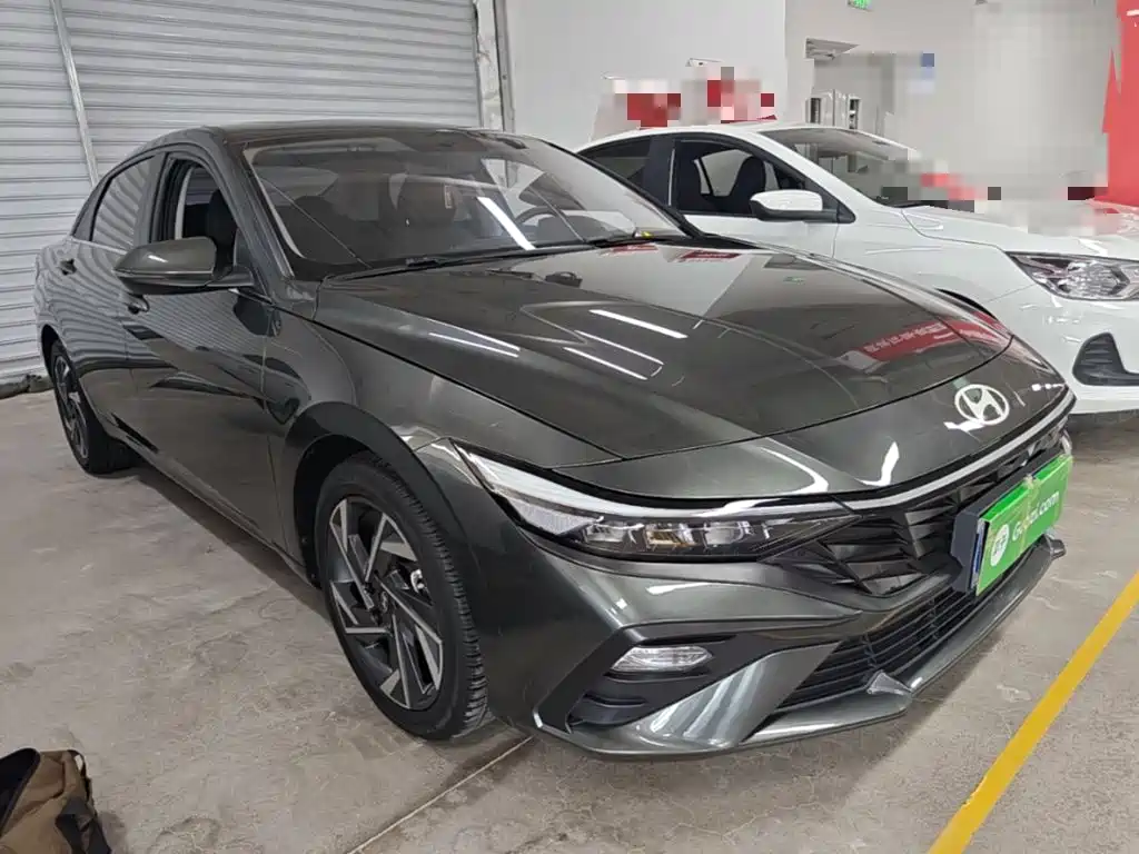 Hyundai Elantra — миниатюра 4