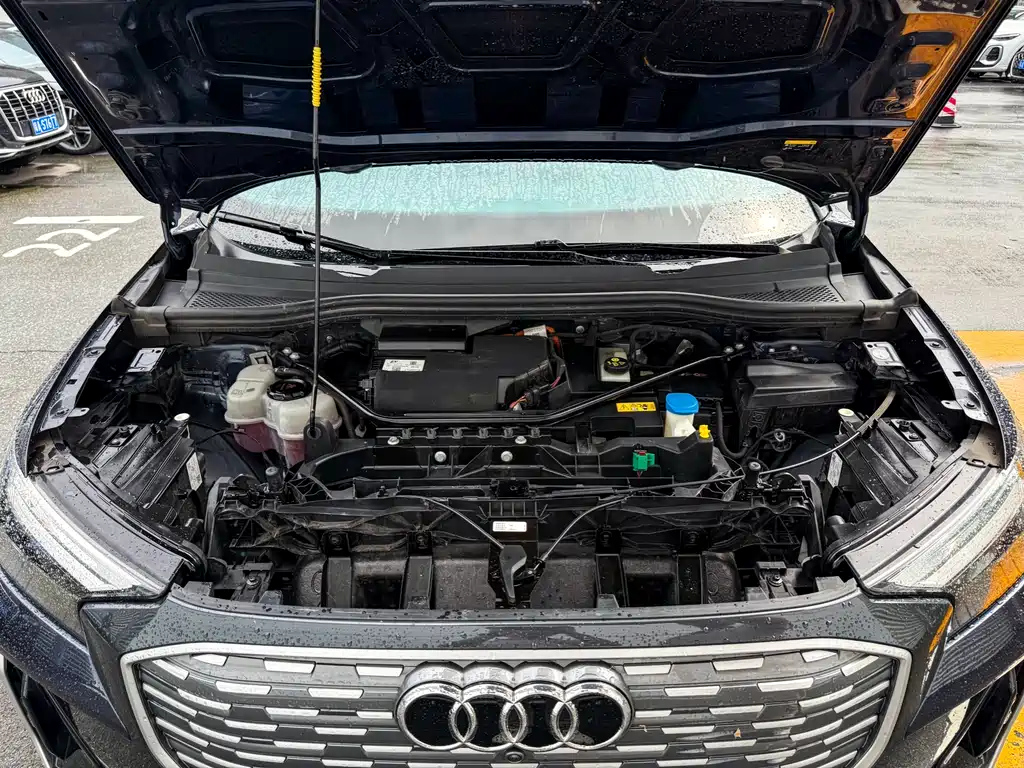 Audi Q4 e-tron 2023 40 e-tron