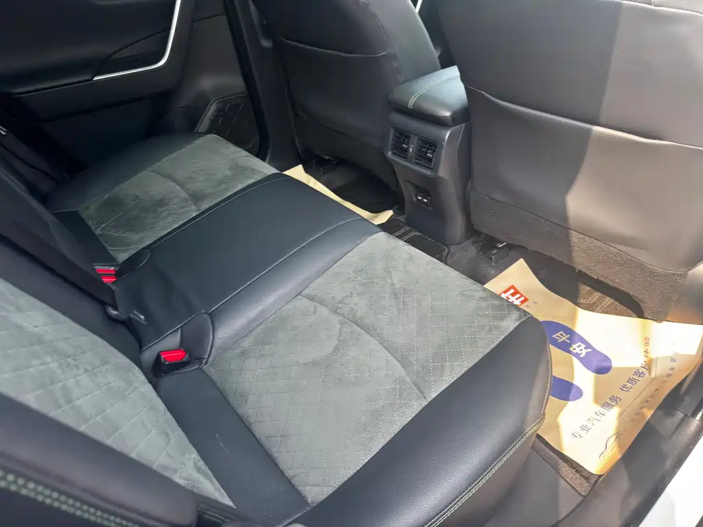 TOYOTA RAV4 RONGFANG