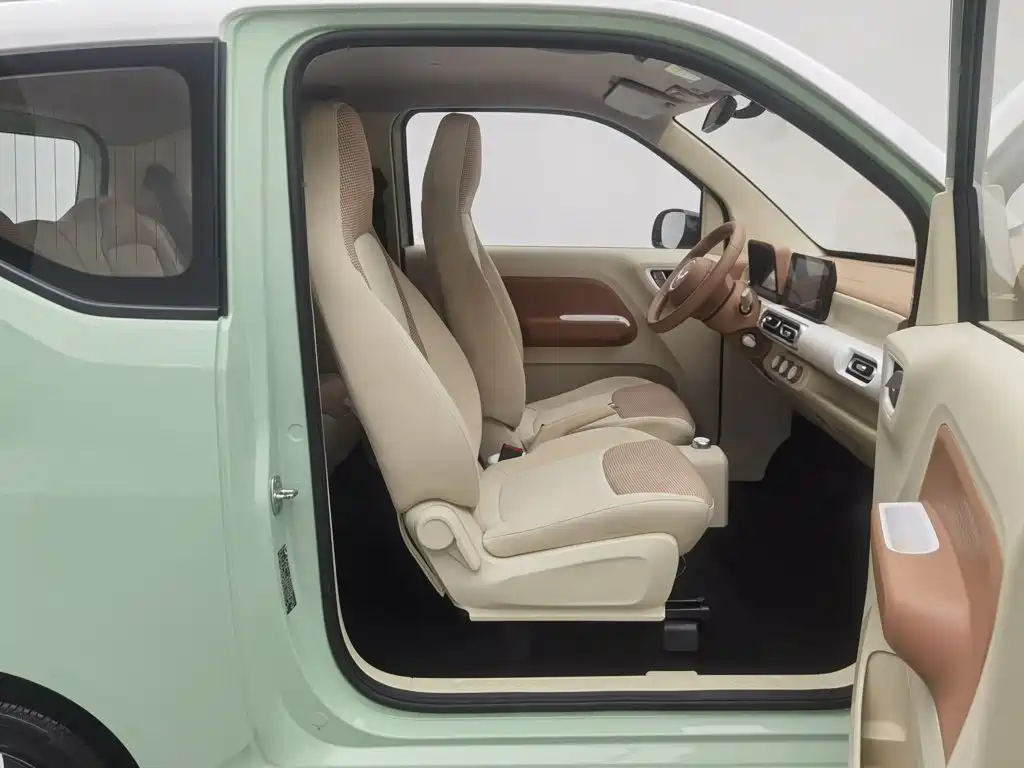 Wuling MINIEV — миниатюра 23