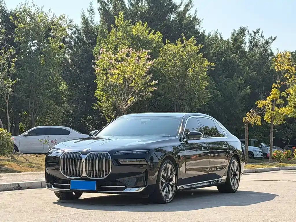 BMW 7 SERIES
