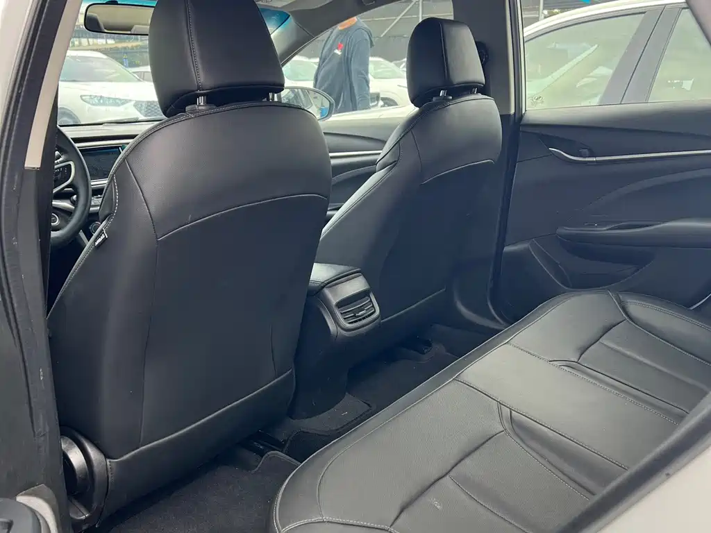 Buick Excelle — миниатюра 7