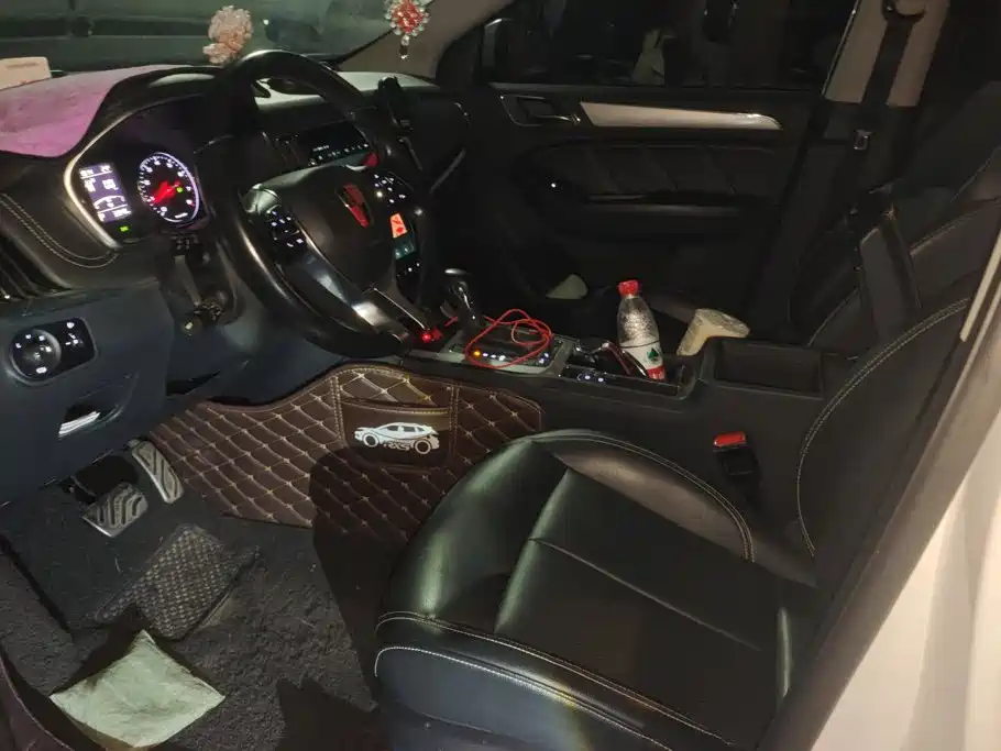 Roewe RX5 — миниатюра 9