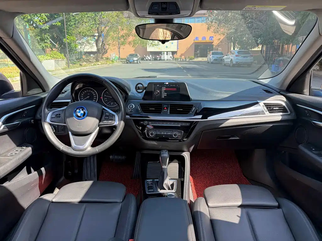 BMW 1 Series — миниатюра 11