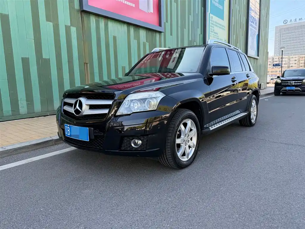 Mercedes-Benz GLK-Class (Import) 2011
